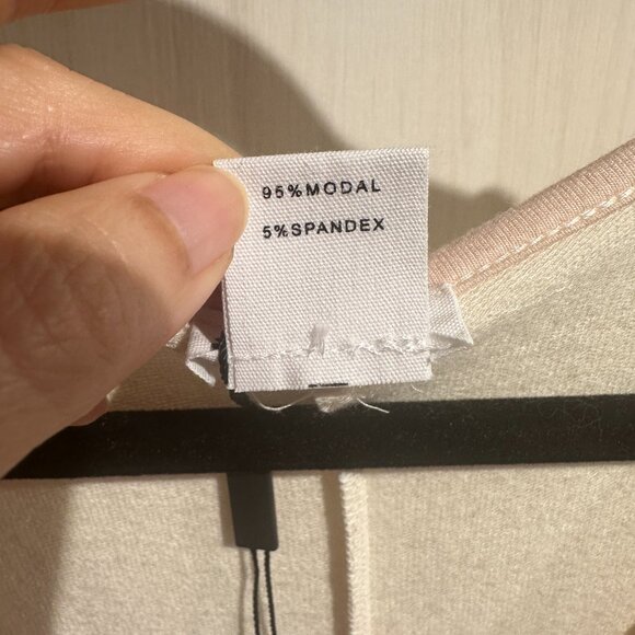 BNWT Priv Errand Day Romper - Pastel Pink - Small - Picture 8 of 8